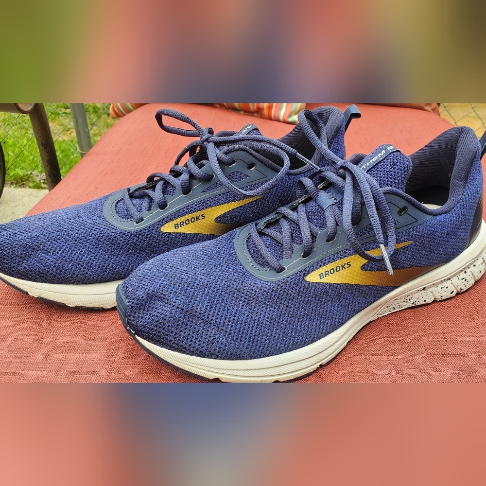 Men's Brooks Anthem 3 Navy/Grey/Gold Running Shoe Size 10 D (M)